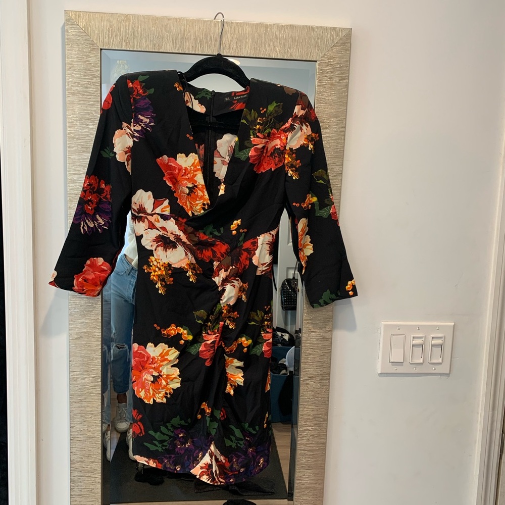Floral Zara dress with shoulder pads
